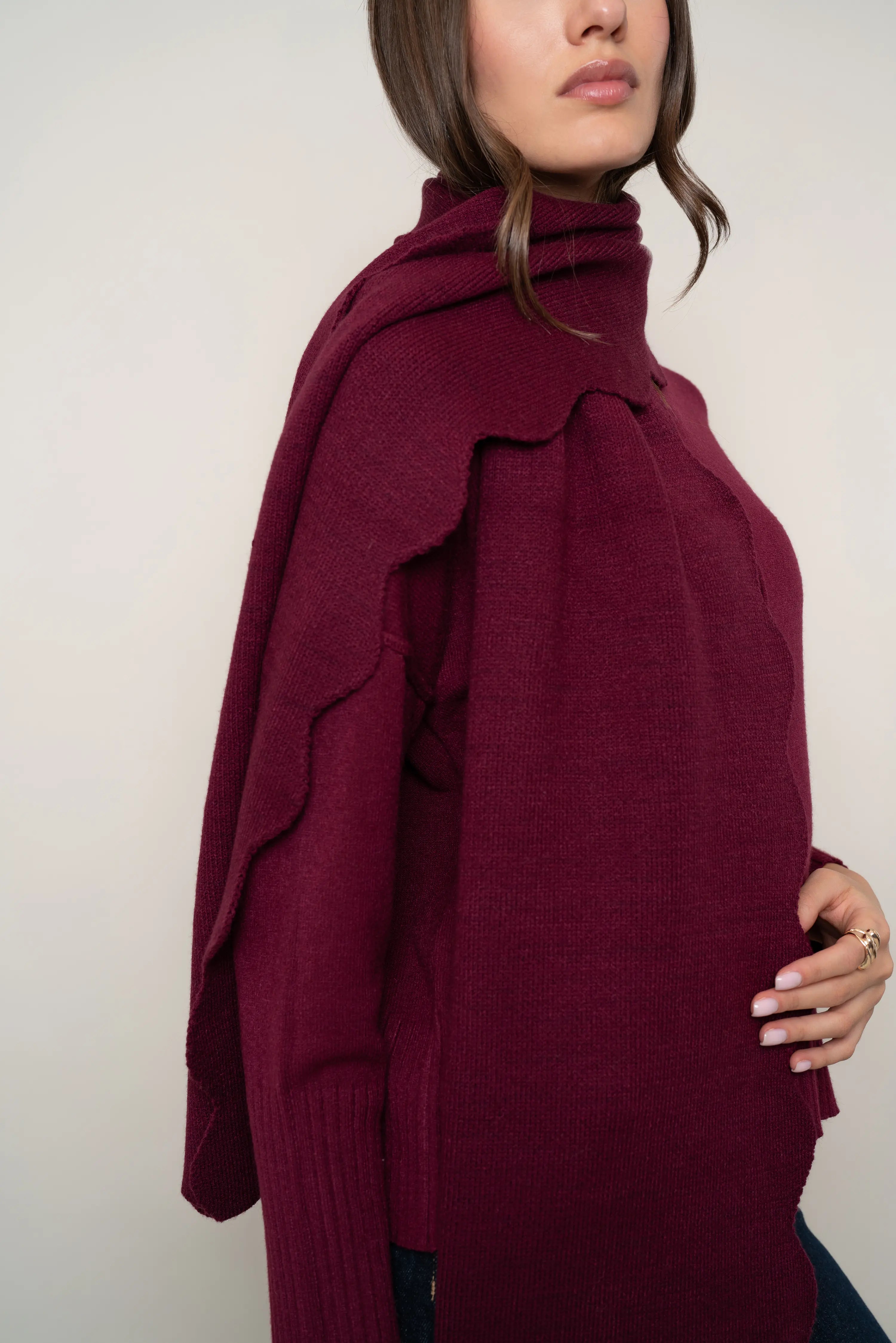 The Scallop Trim Scarf