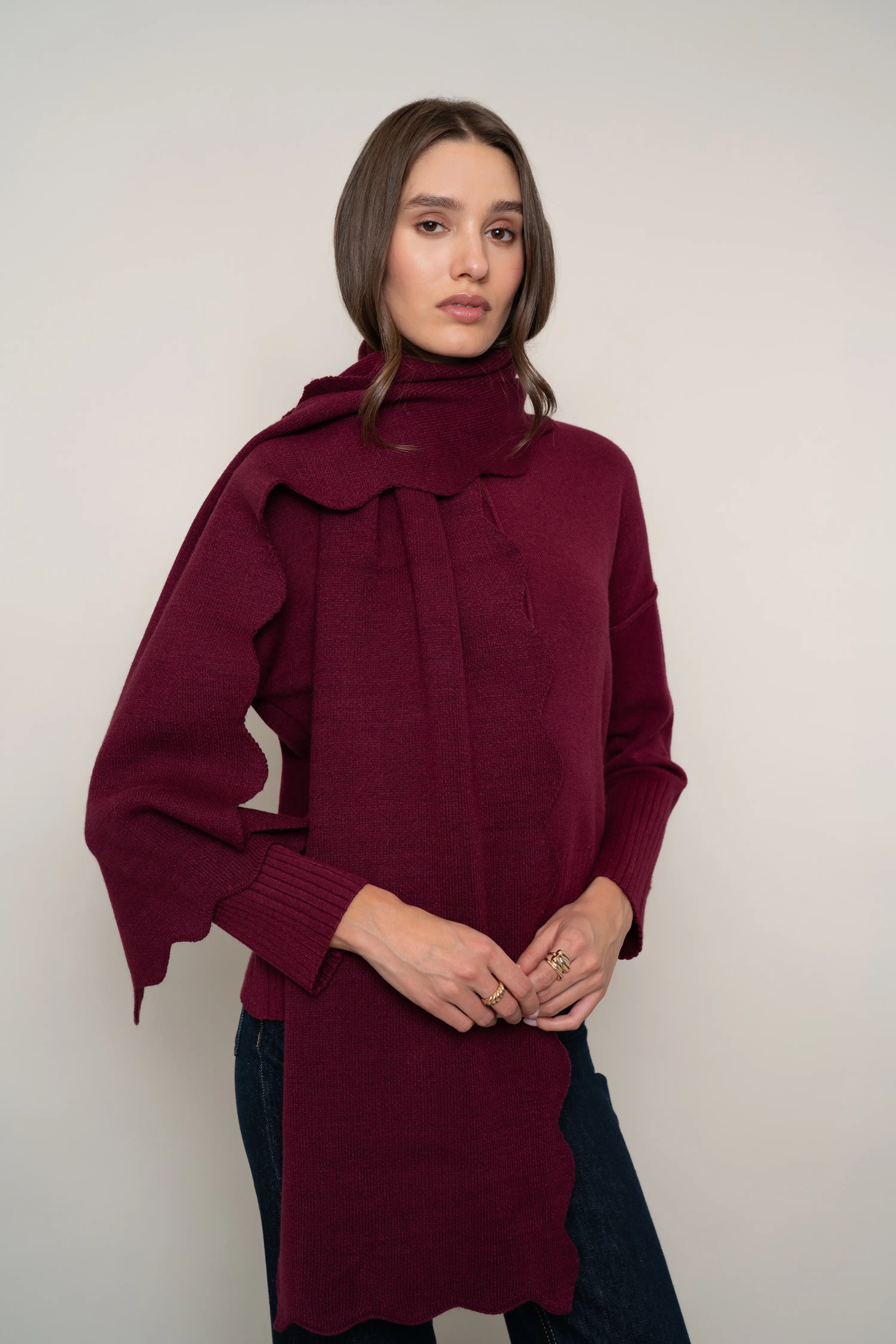 The Scallop Trim Scarf