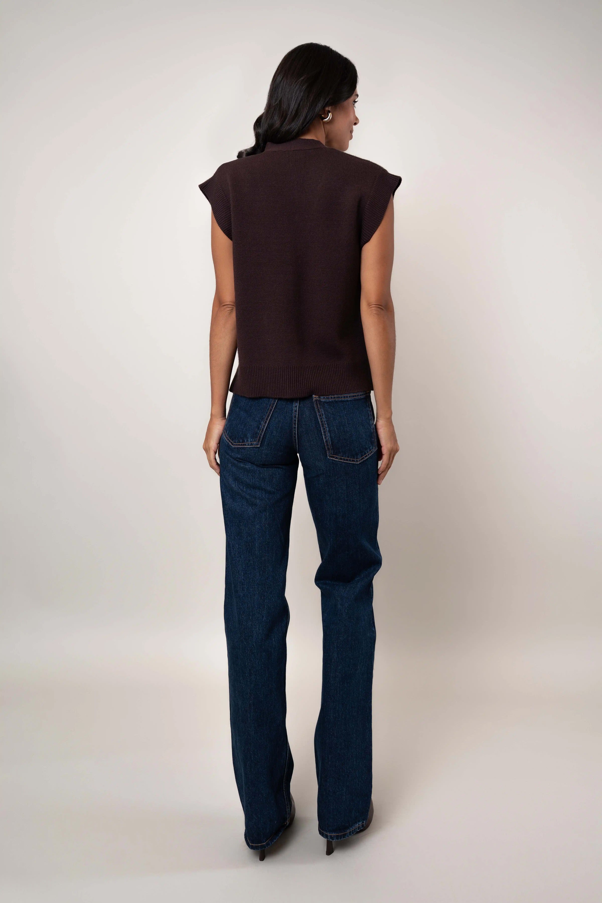 The Sleeveless Button Cardigan