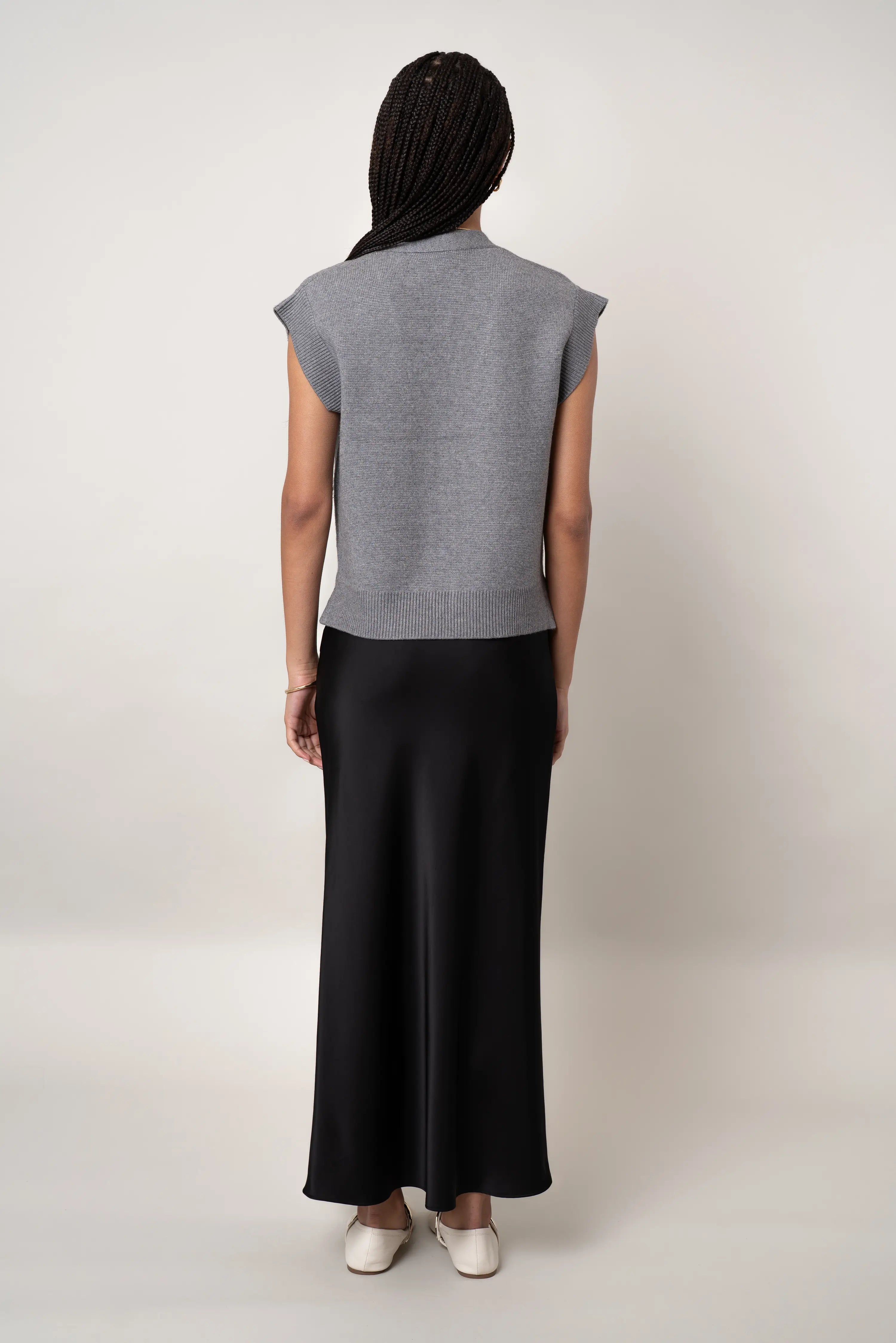 The Sleeveless Button Cardigan