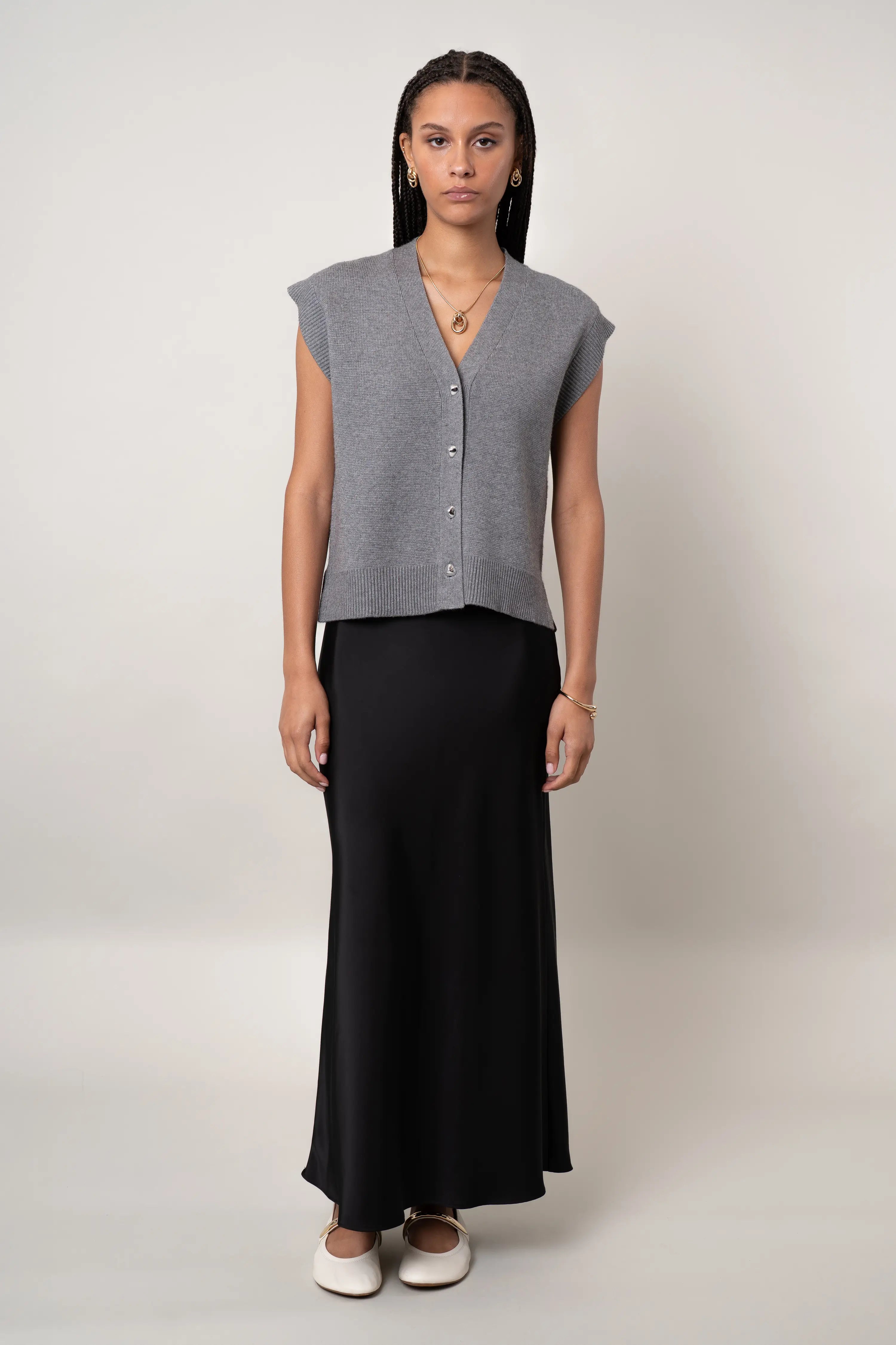 The Sleeveless Button Cardigan