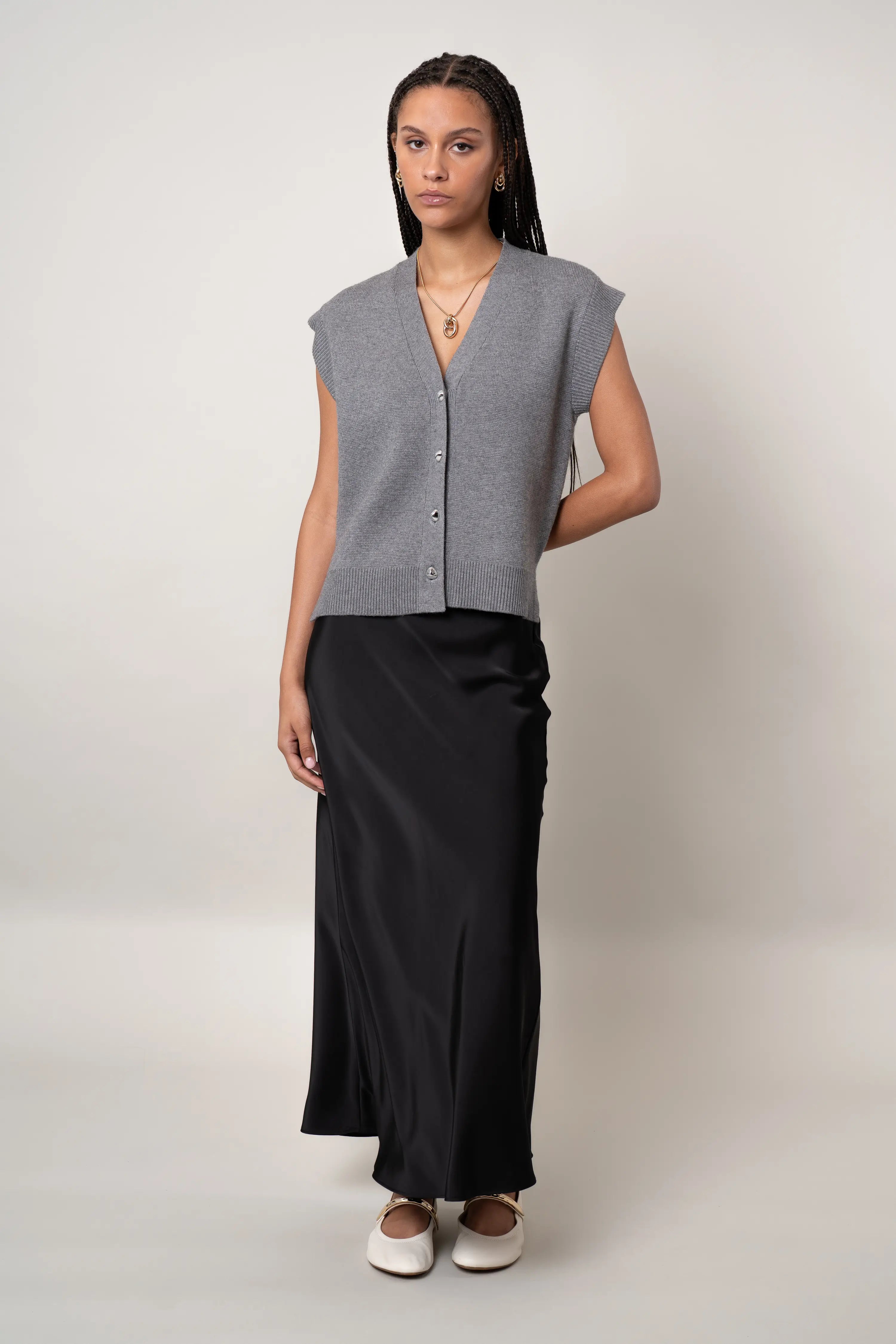 The Sleeveless Button Cardigan
