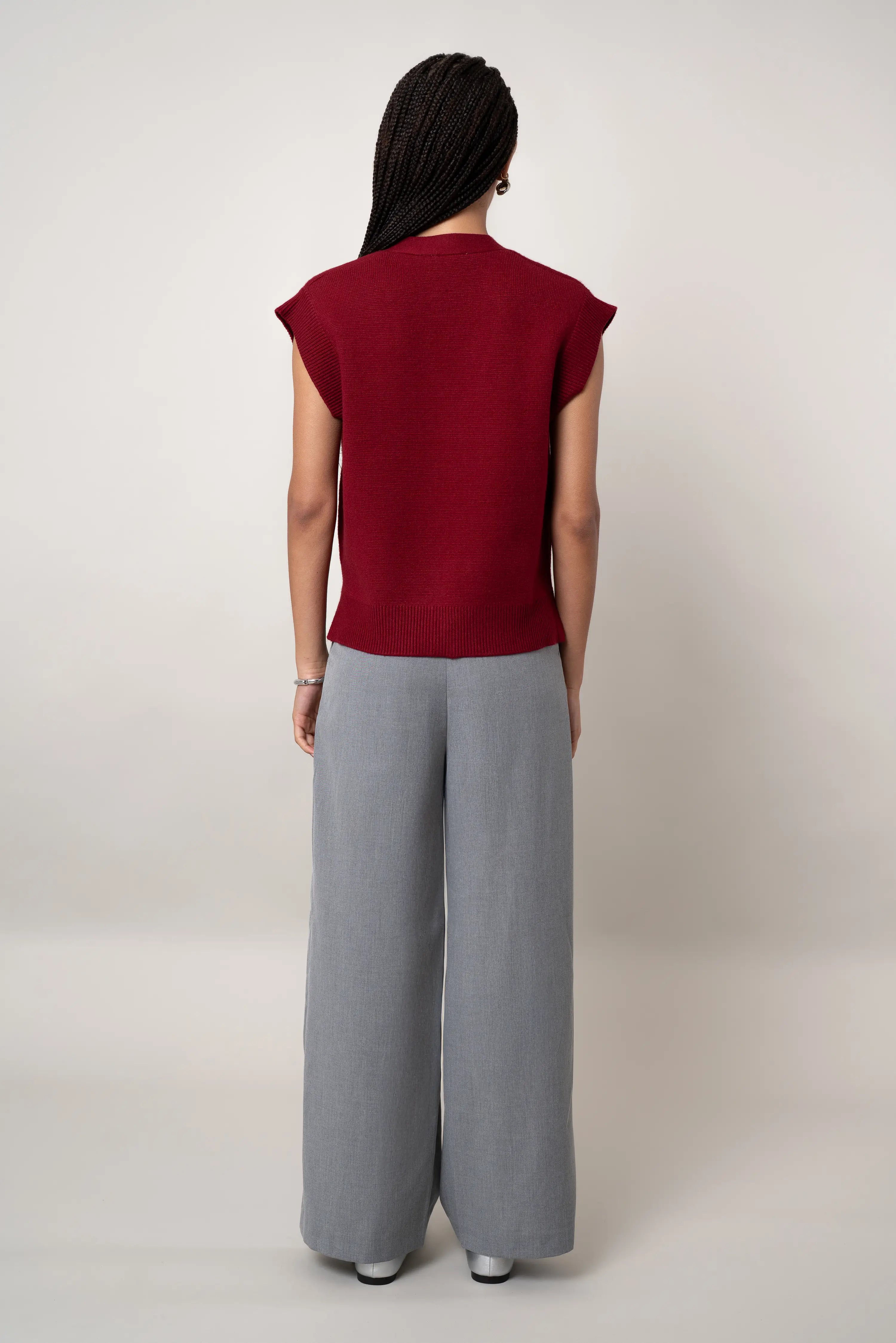 The Sleeveless Button Cardigan