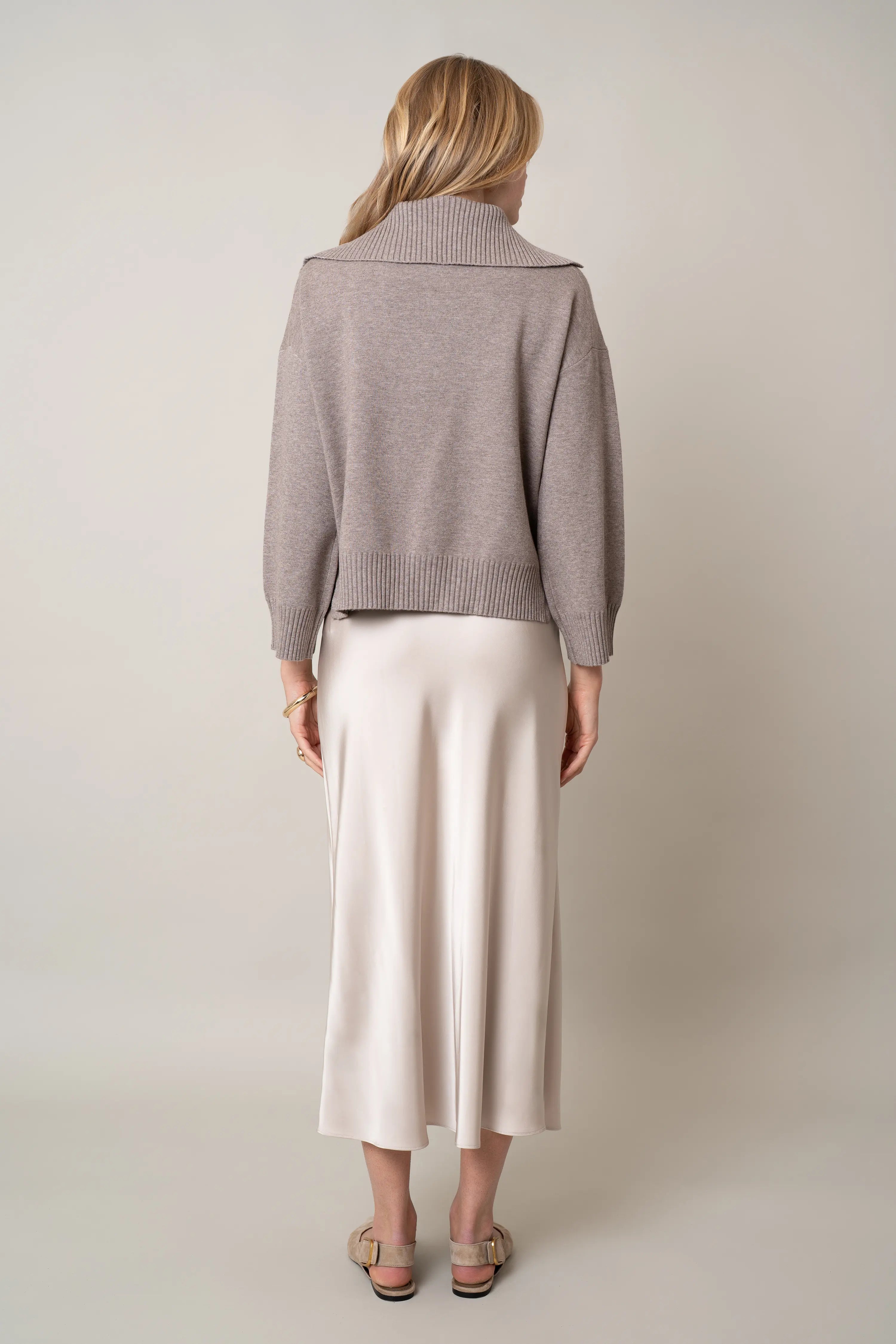 The Button Collar Pullover