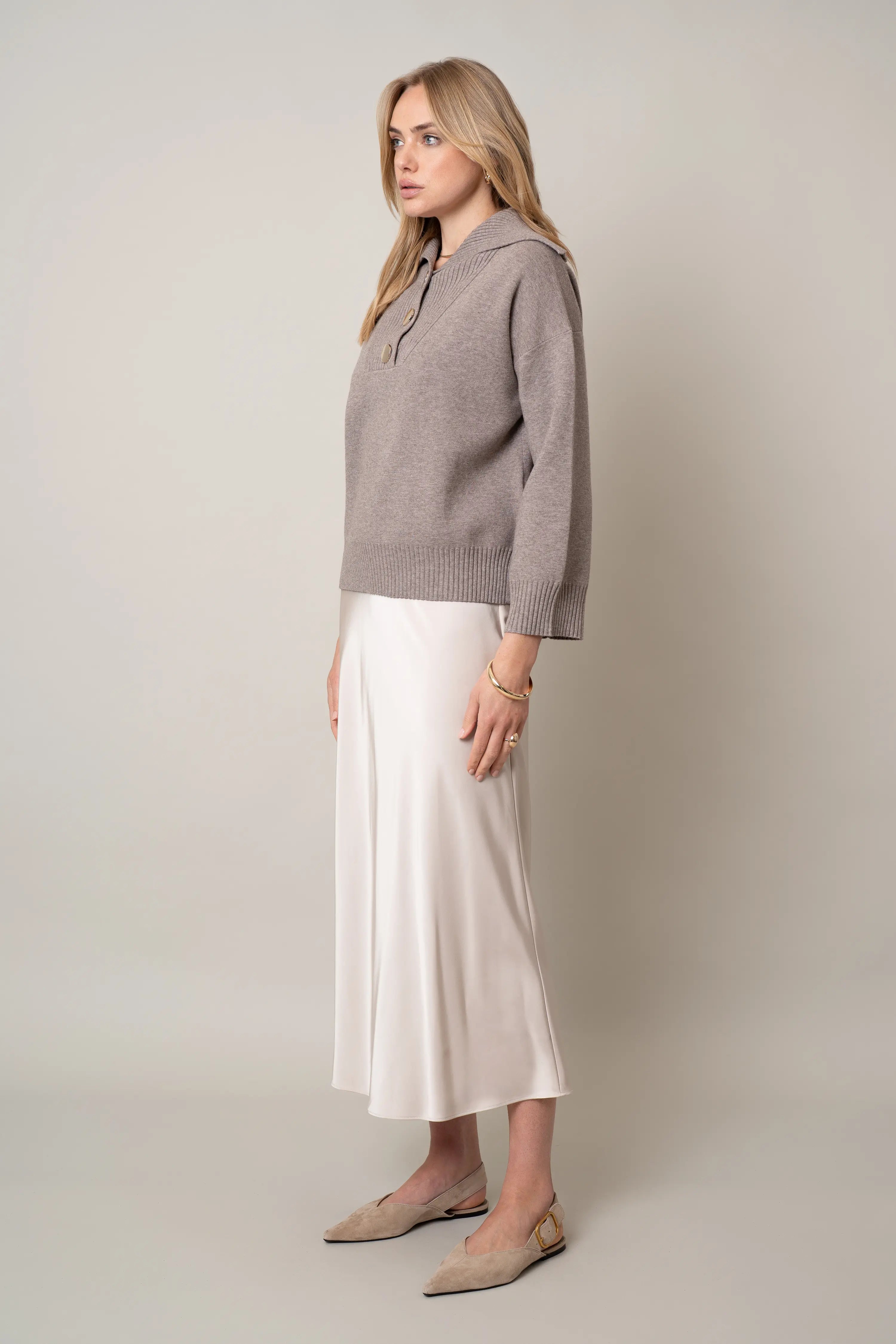 The Button Collar Pullover