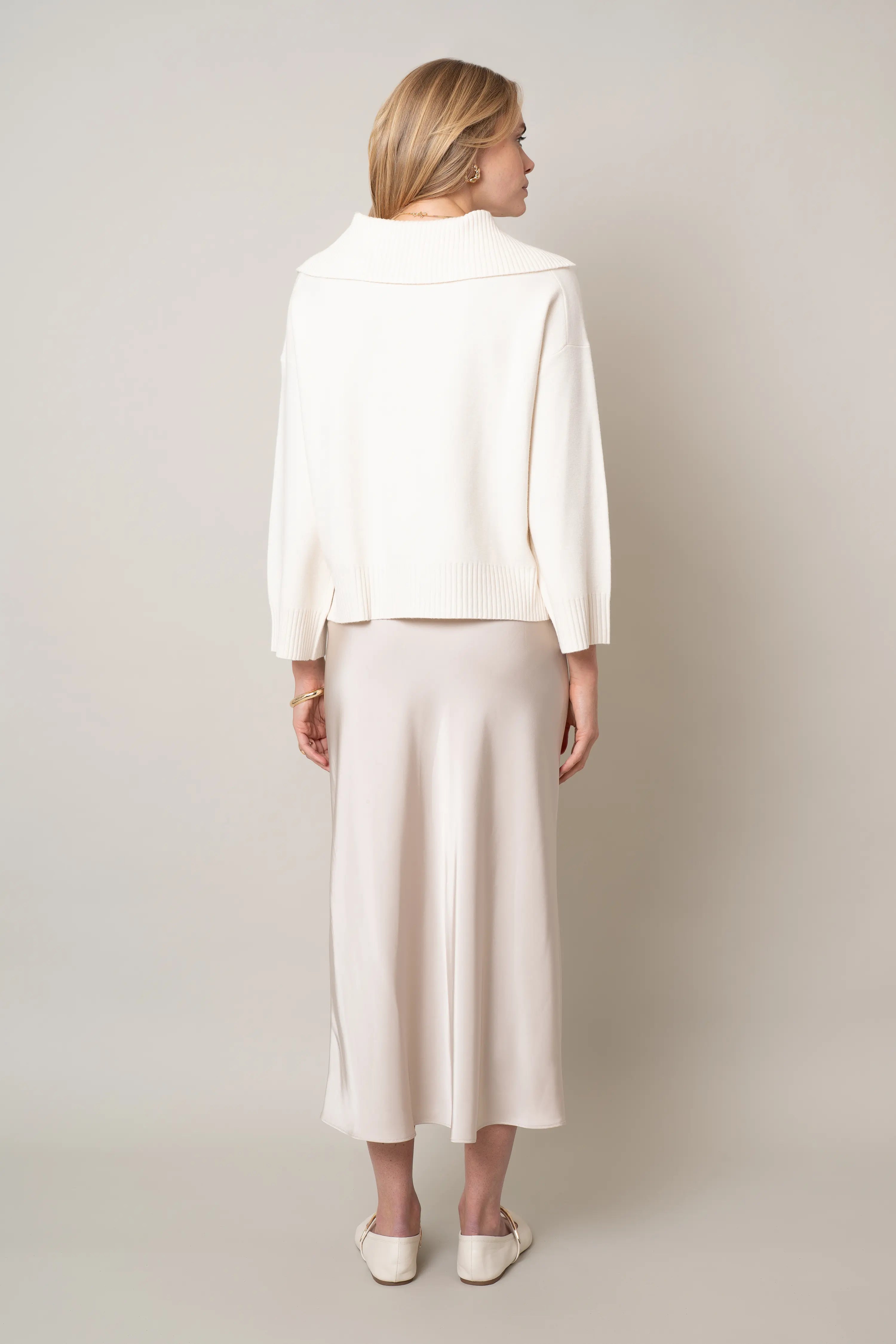 The Button Collar Pullover