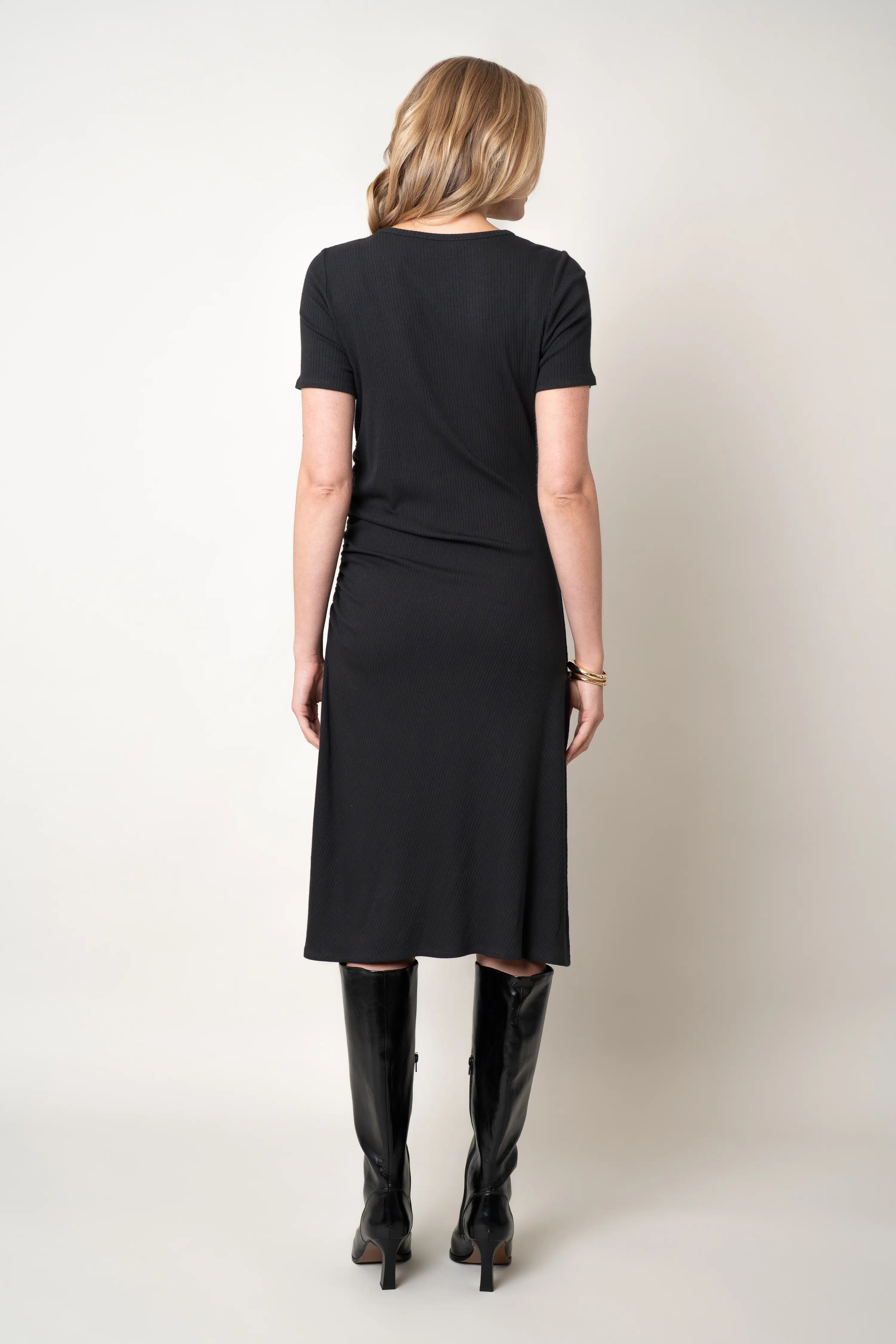 The Classic Ribbed Midi Dress